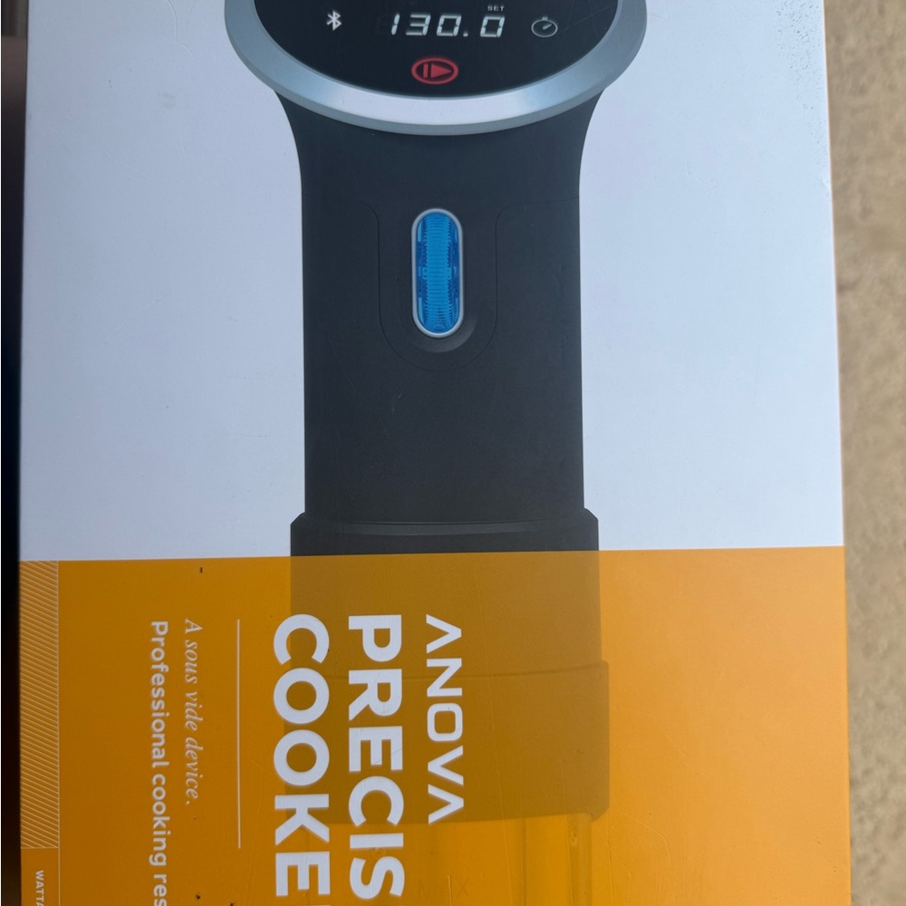 BRAND NEW ANOVA PRECISION COOKER